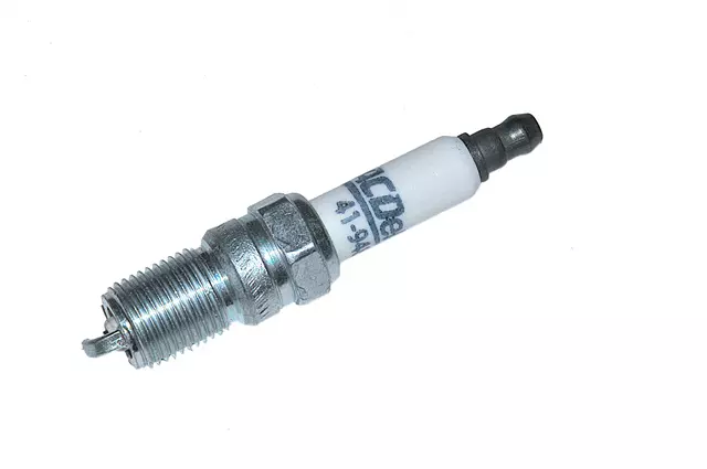 19301812 - : Spark Plug for Chevrolet: Cavalier, S10 | GMC: S15, Sonoma | Pontiac: Sunfire Image