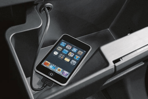Interface System For Ipod (Optional - Nissan (999U7-VS004)