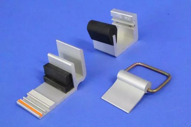 Tonneau Clamp - Mopar (68161084AA)