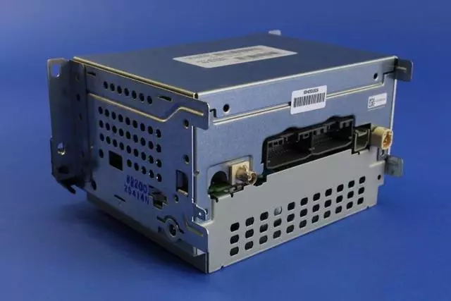 Radio - Mopar (Z8209667AF)