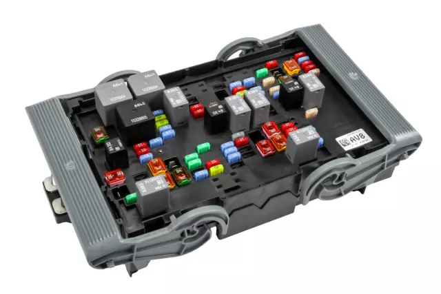 22798213 - : Engine Wiring Harness Junction Block for Chevrolet: Silverado 1500, Silverado 2500 HD, Silverado 3500 HD | GMC: Sierra 1500, Sierra 2500 HD, Sierra 3500 HD Image