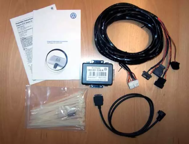 1K0051510A - Audio/Video: Ipod Isa for Volkswagen: CC, Eos, Jetta, Passat, Tiguan Image