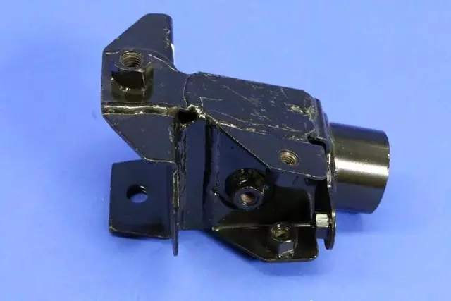 Sport Hoop Mounting Bracket, Left, Outer - Mopar (05290109AA)