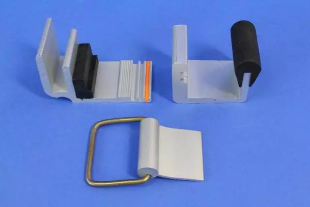 Tonneau Clamp - Mopar (68161084AA)