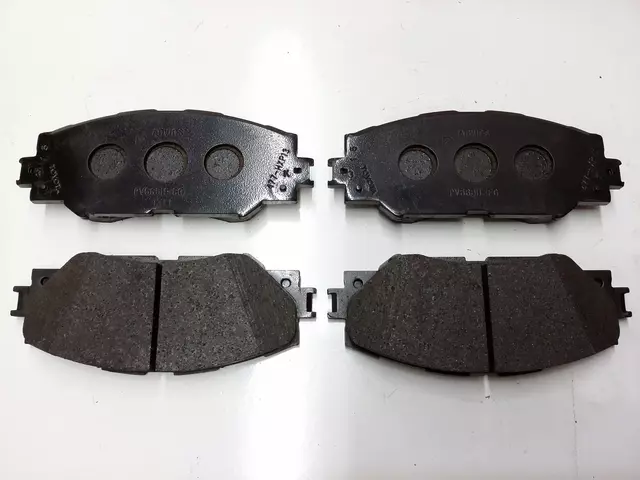 44650R010 - : Disc Brake Pad Set (Front) for Toyota: RAV4 Image