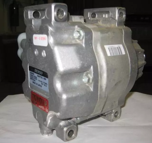 Compressor - Toyota (88320-52010-84)