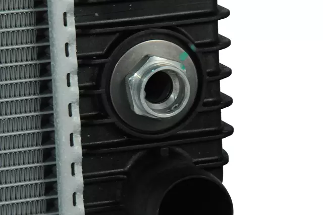 B (S)Radiator - GM (15797458)