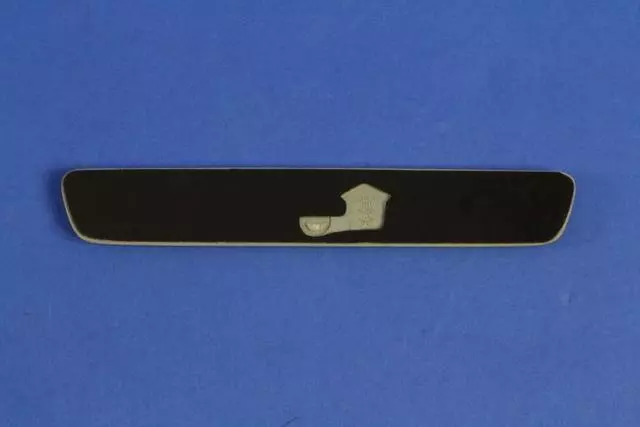 Nameplate - Mopar (68236198AA)