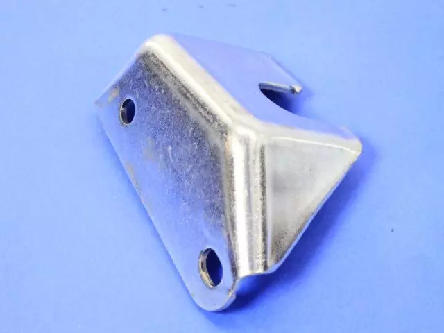 68263753AA - 65RFE; 6-Speed; Automatic Transmission: Shift Cable Bracket for Dodge: Ram 1500, Ram 2500, Ram 3500 | Ram: 1500, 1500 Classic, 2500, 3500 Image