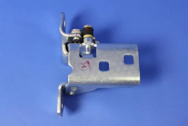Front Door Upper Hinge, Right - Mopar (68030374AE)