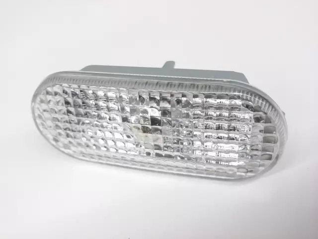 Signal Lamp - Volkswagen (1J5-949-117-A)
