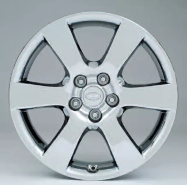 U84002B185 - : Wheel, Chrome for Hyundai Image