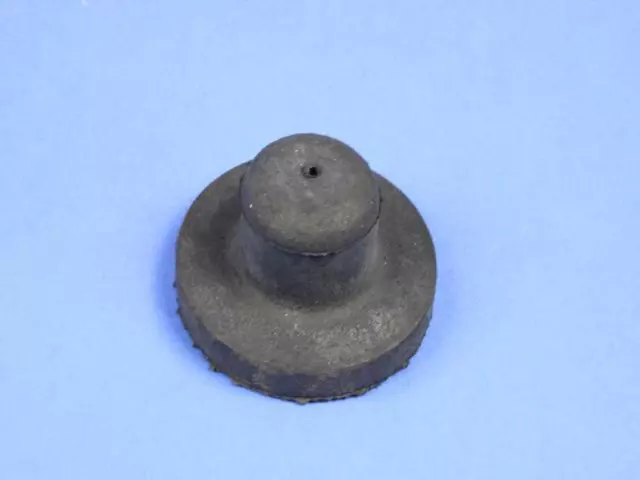 Radiator Assembly Lower Insulator - Mopar (04401950)