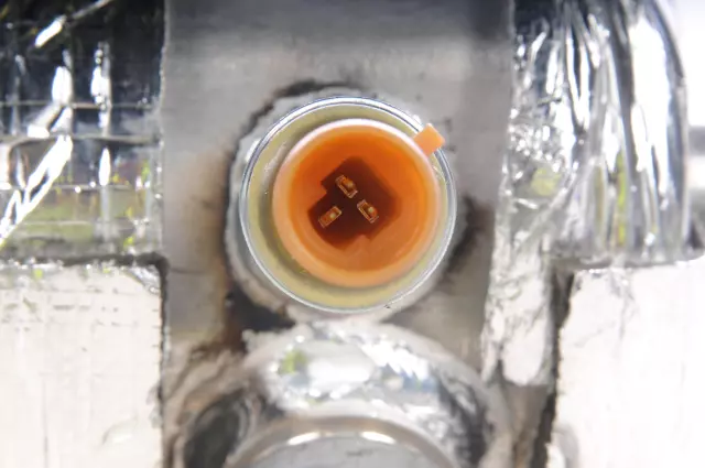 22949450 - : Air Conditioning Accumulator for Cadillac: Escalade | Chevrolet: Silverado 1500, Silverado 2500 HD, Silverado 3500 HD, Tahoe | GMC: Sierra 1500, Sierra 2500 HD, Sierra 3500 HD, Yukon Image