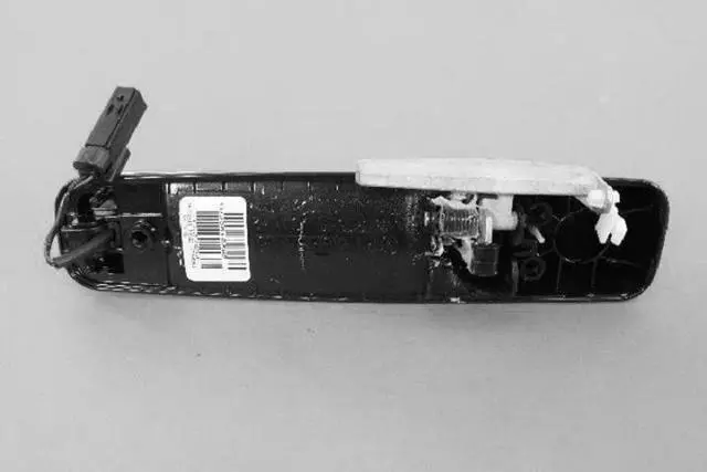 Exterior Door Handle, Right - Mopar (1UJ881RPAK)