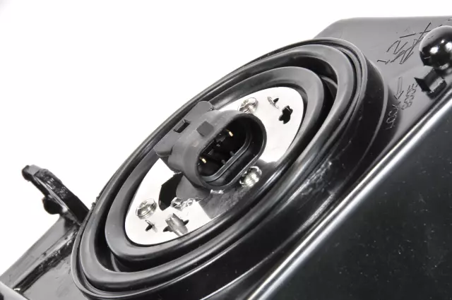 Driver Side Headlamp Assembly - GM (10396913)