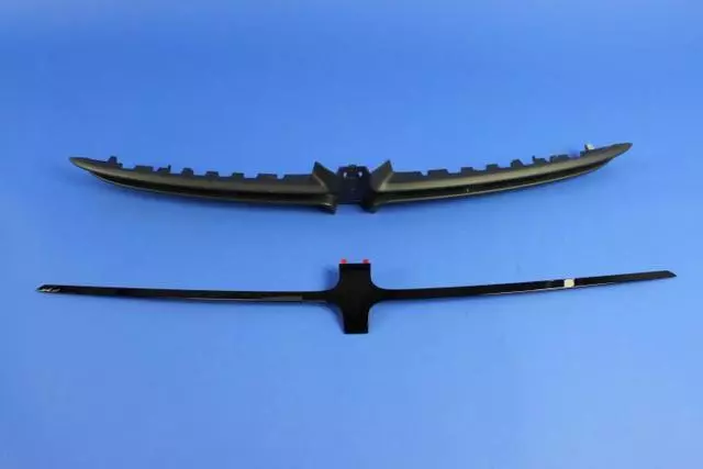 Grille Crosshair - Mopar (1UH85TZZAC)