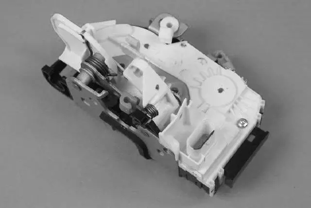 Door Latch Assembly - Mopar (68071848AC)