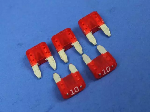 Mini Fuse - Mopar (ATM10)
