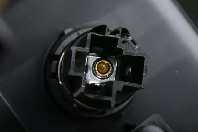 Jet Black Front Floor Console Trim Plate - GM (20847493)