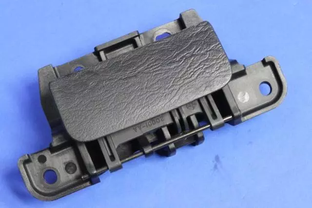 WL81XDVAA - Instrument Panel and Radios and Consoles: Glovebox Latch for Mopar Image