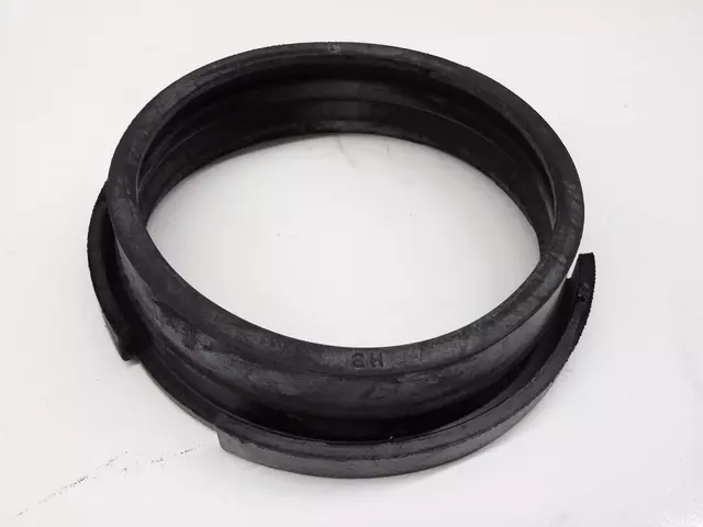 78129949C - Engine: Air Inlet Duct Gasket for Volkswagen: Passat Image
