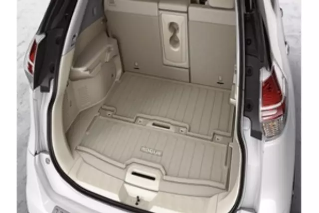 999C3G2000 - : Cargo Area Protector (2-Row/2-Piece) for Nissan Image
