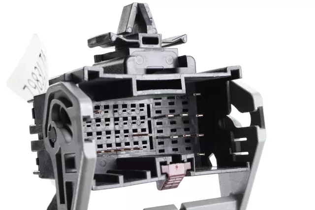 84357983 - Body: Harness for Chevrolet: Silverado 1500, Silverado 2500 HD, Silverado 3500 HD | GMC: Sierra 1500, Sierra 2500 HD, Sierra 3500 HD Image