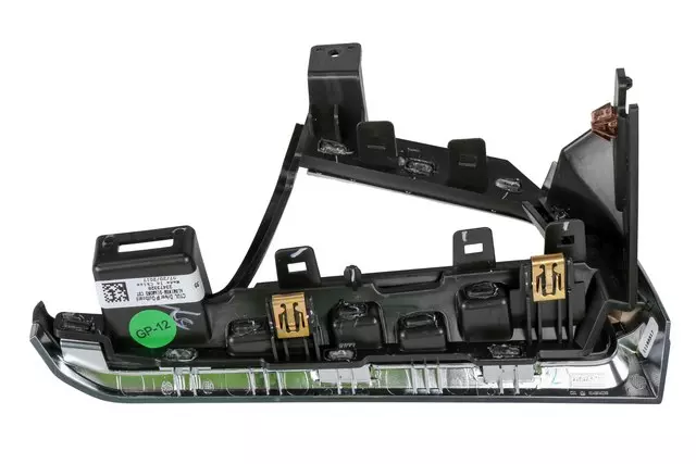 Diamond Cut Driver Side Instrument Panel Trim Plate Applique - GM (23473328)