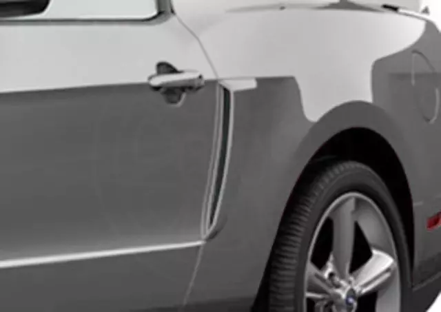 Side Scoop - Left Side - Ford (AR3Z-63279D37-AA)