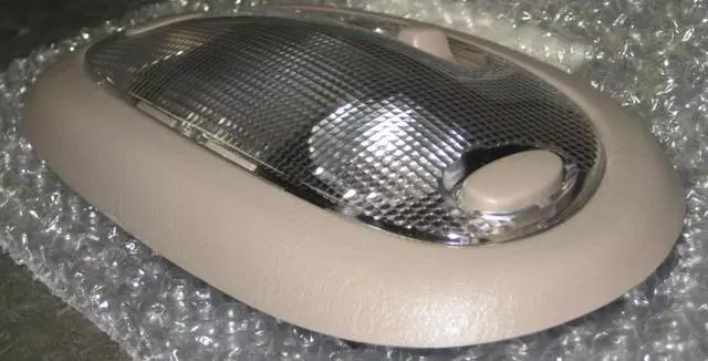 Dome Lamp Assembly - Toyota (81240-0C031-E1)