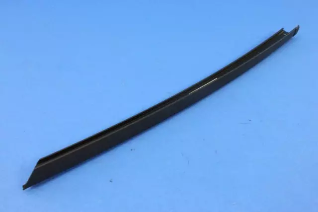 Molding, Right - Alfa Romeo (68240845AA)