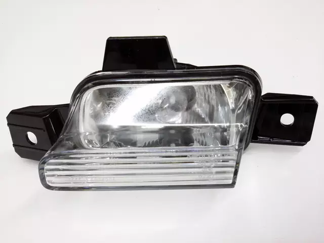 Backup Lamp Assembly - Volkswagen (5N0-941-072-A)