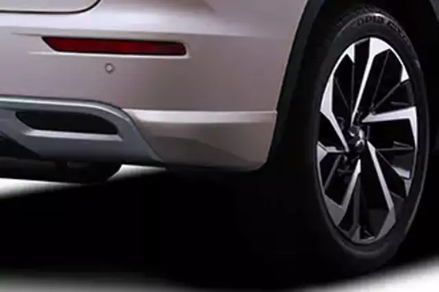 MZ576914EX - Exterior: Rear Corner Effects for Mitsubishi Image