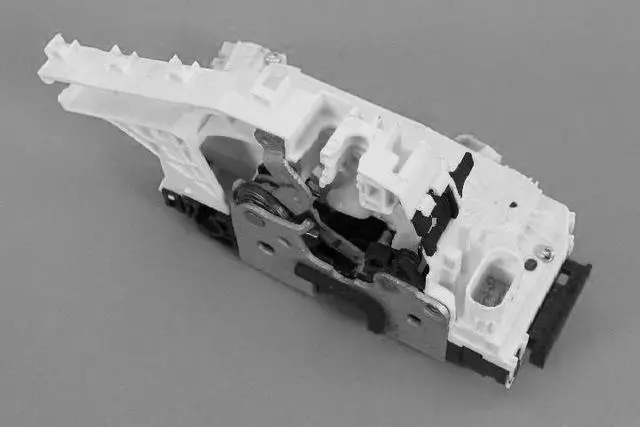 Front Door Latch, Right - Mopar (68146026AC)