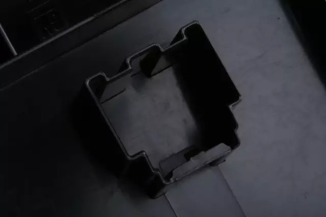 22887670 - Body: Switch Bezel for GM Image