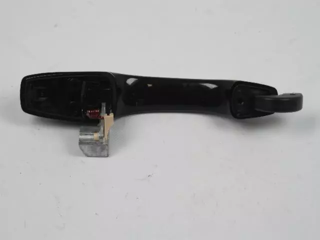 Exterior Door Handle, Right - Mopar (XU80AXRAG)