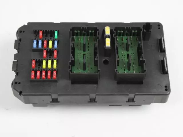 Relay Junction Block - Mopar (68039118AA)