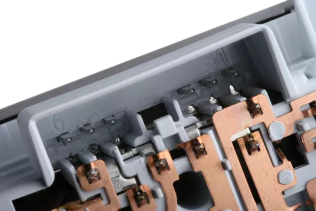 42424661 - : 2017-2022 Chevrolet Trax - Light Ash Gray Center Reading Lamp for Chevrolet: Trax Image