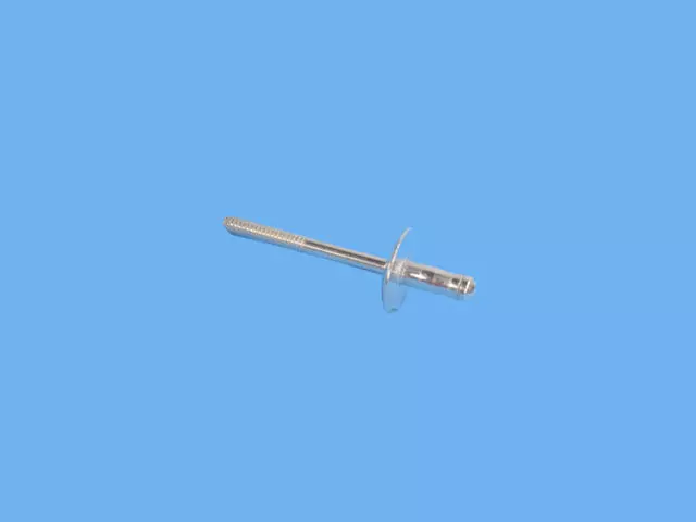 Rivet - Mopar (68270218AA)
