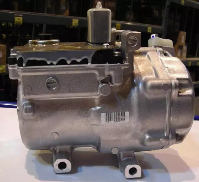 Compressor - Toyota (88370-48021)