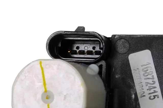 Driver Side Front Door Lock - GM (15110641)