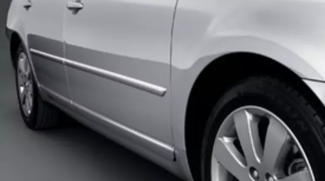 PT29A0706002 - Body: Molding, Body Side, Black for Toyota: Avalon Image