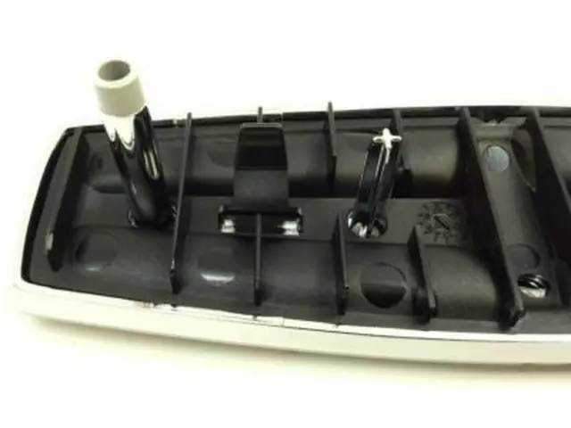 Ornament - Ford (FA1Z-5842528-G)