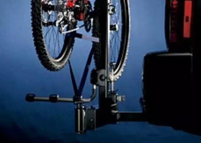 999R5AU000 - : Swing-Away Hitch-Mounted Bike Carrier for Infiniti Image