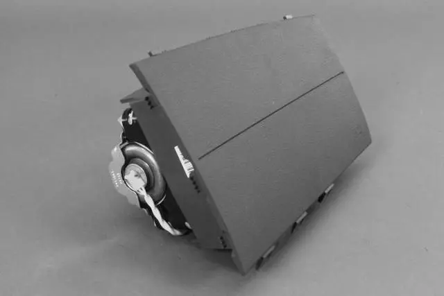 XJ23ZJ8AH - Electrical: Passenger Air Bag for Mopar Image