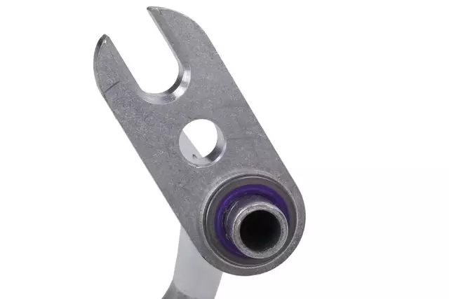 84448822 - : Air Conditioning Compressor Hose Assembly for GM Image