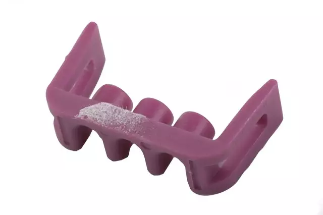 15418545 - : Wiring Harness Connector Retainer for GM Image