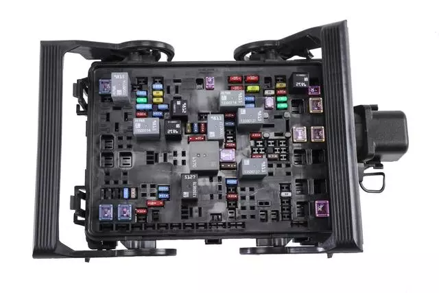 Engine Wiring Harness Junction Block - GM (84311405)