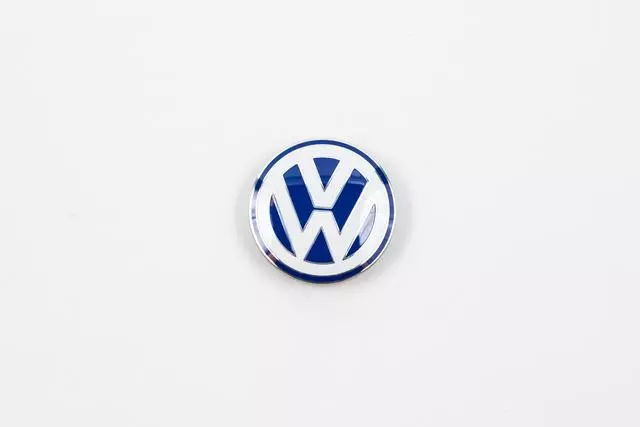 1C060117109Z - Suspension: Center Cap for Volkswagen: Beetle Image